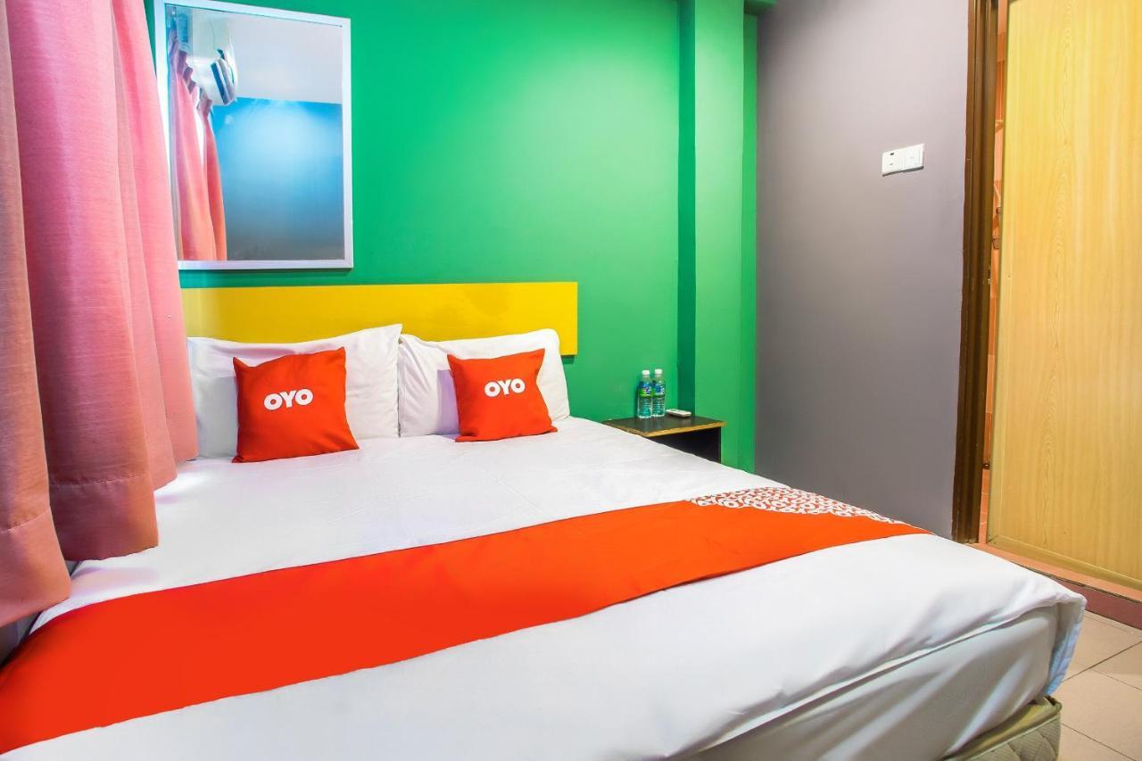 Oyo 89688 Alor Street Hotel Kuala Lumpur Exterior foto