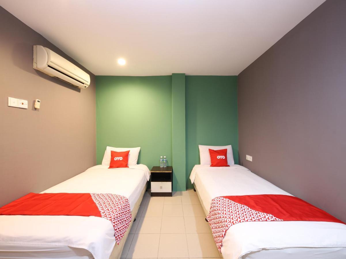Oyo 89688 Alor Street Hotel Kuala Lumpur Exterior foto